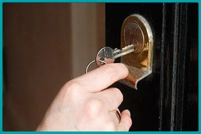 Top Locksmith Services Redwood City, CA 650-946-3033 - 7-door-unlock